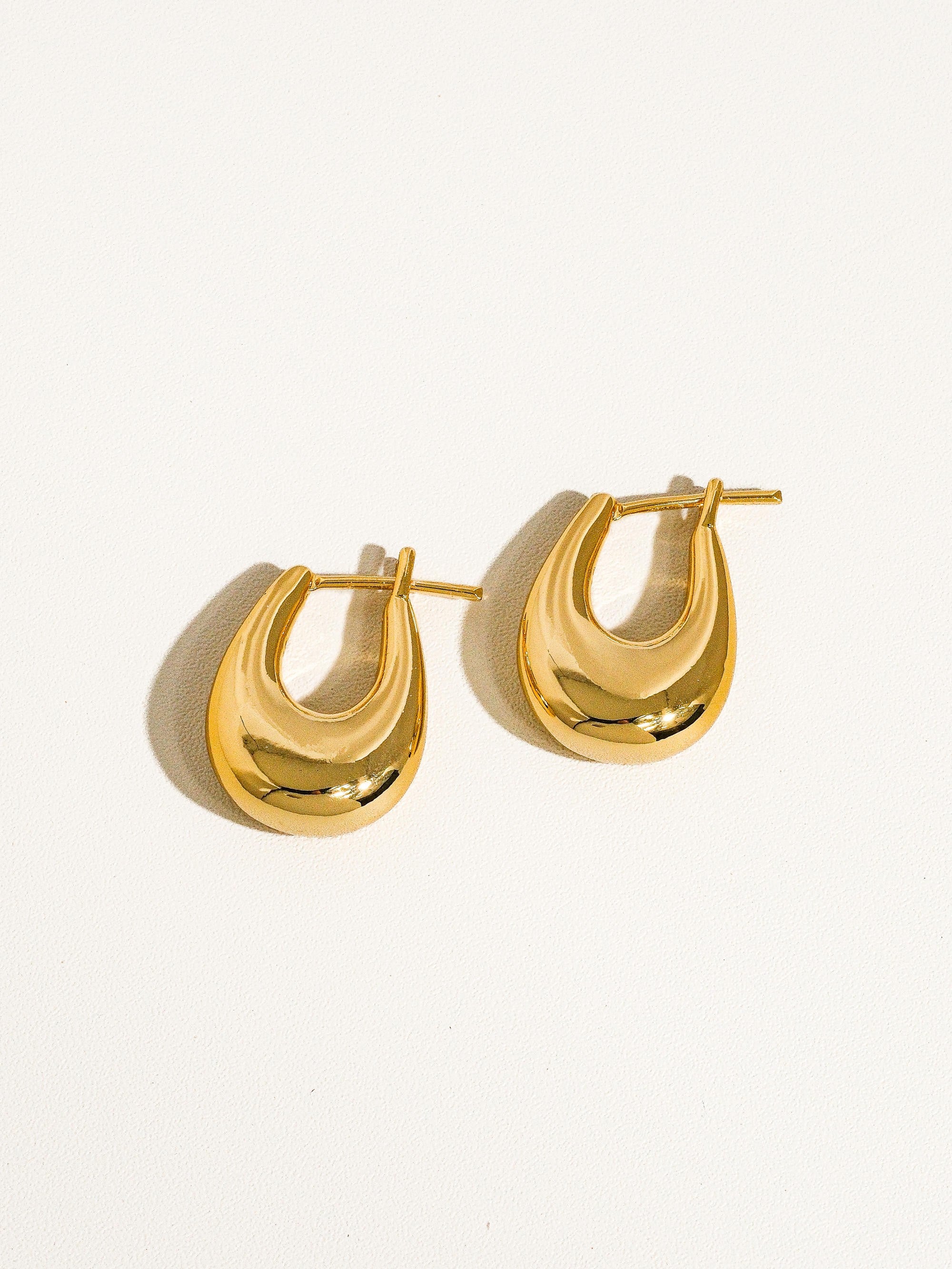 18k Classic Droplet Hoop Earring