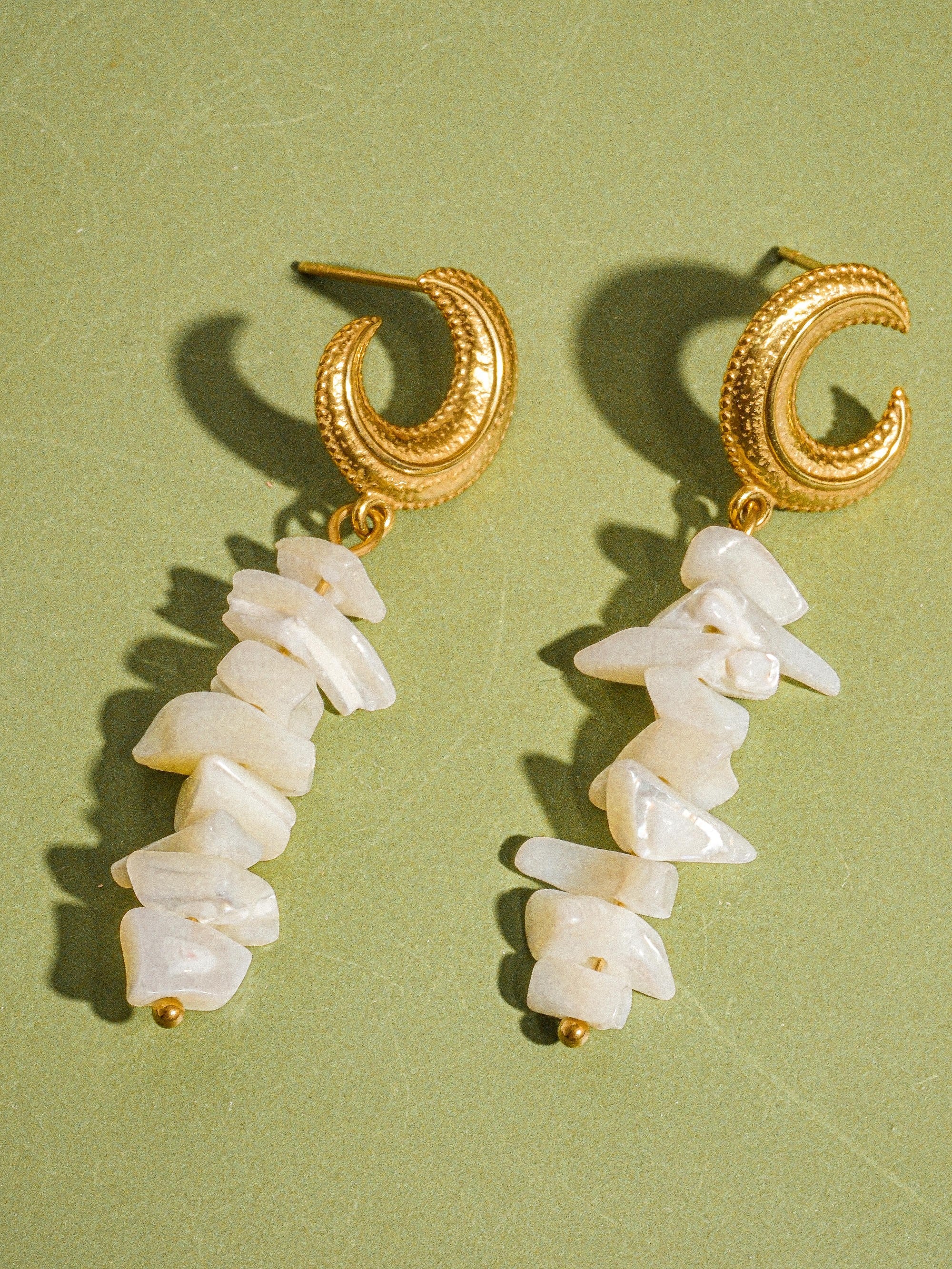 18k Gold Non-tarnish Resort Moon And Shell Earring
