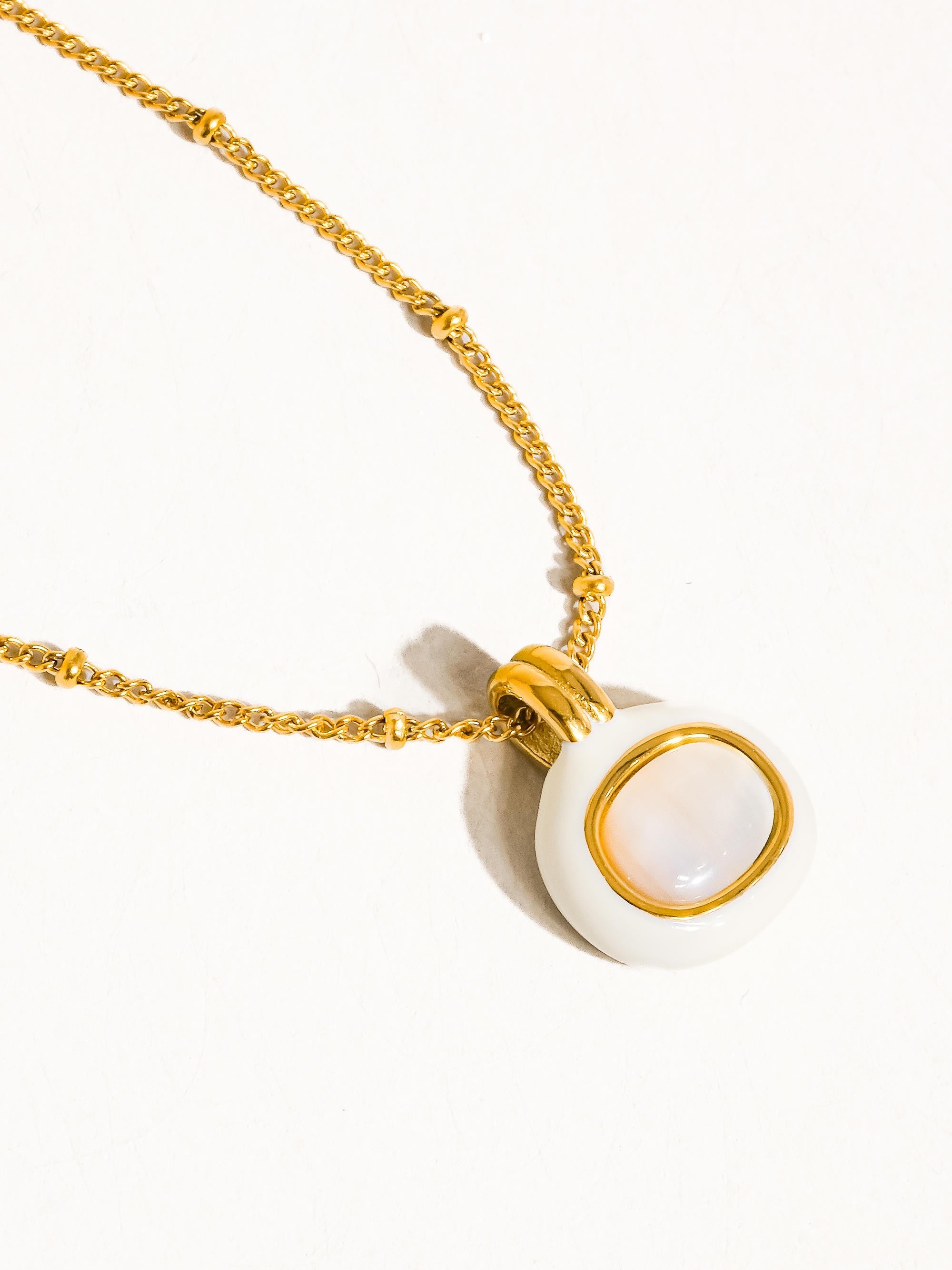 18k Gold Non-Tarnish Square Shell Pendant Necklace