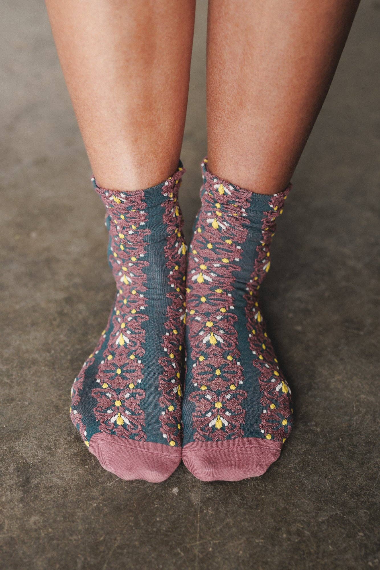 Garden Stitch Socks - Maroon
