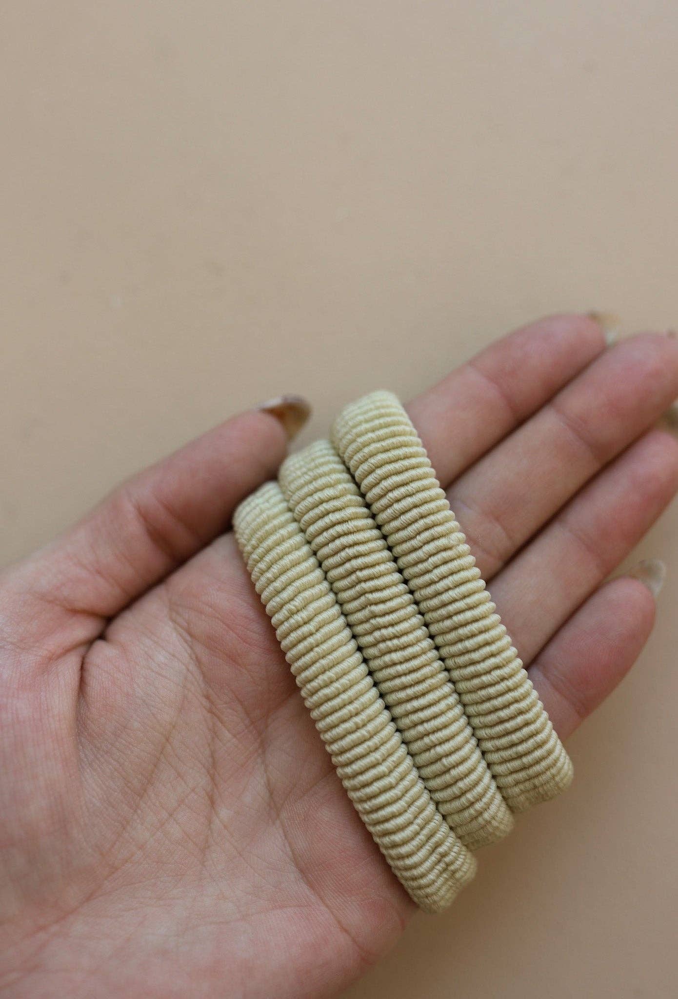 KAXI - Midi Slick Back Ponytails