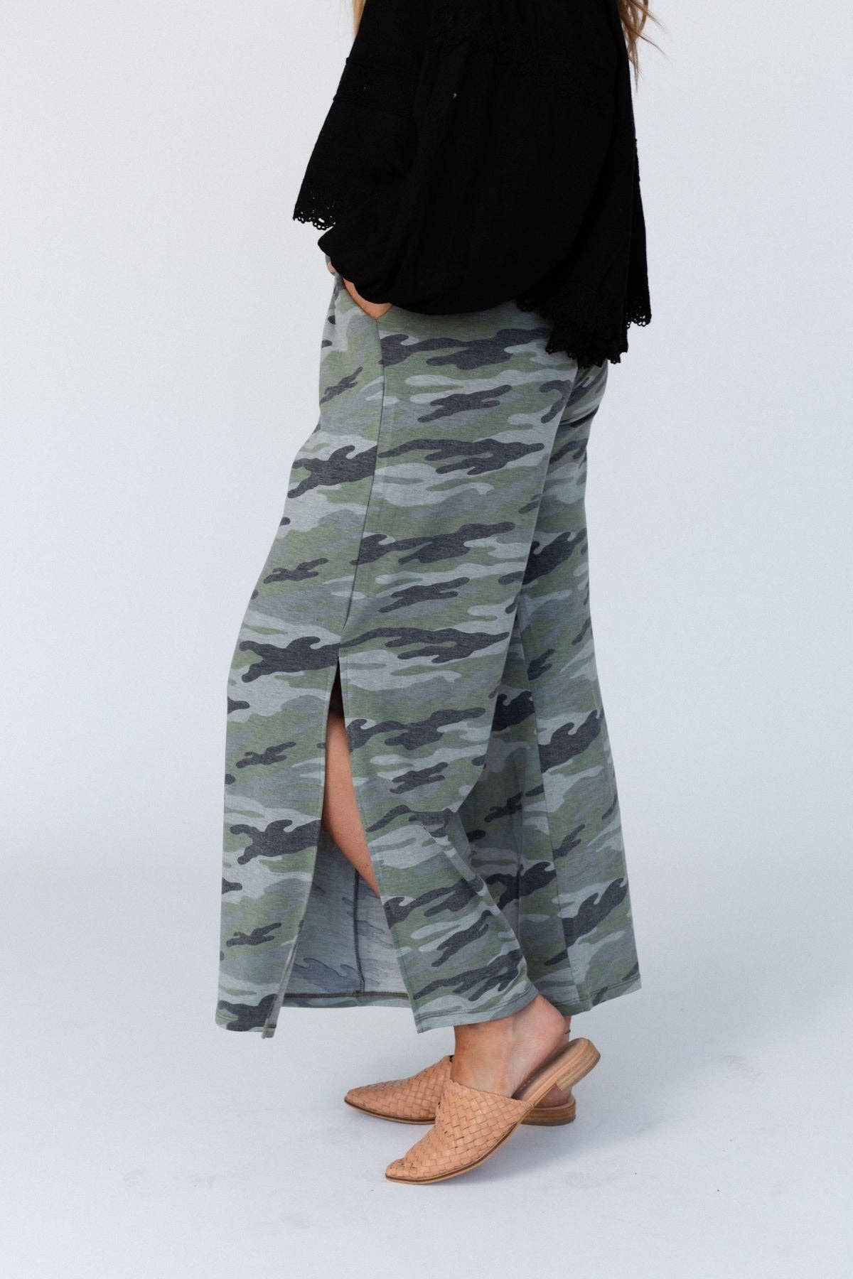 Casual Wanderer Wide Leg Slit Pants - Charcoal Camo Pant