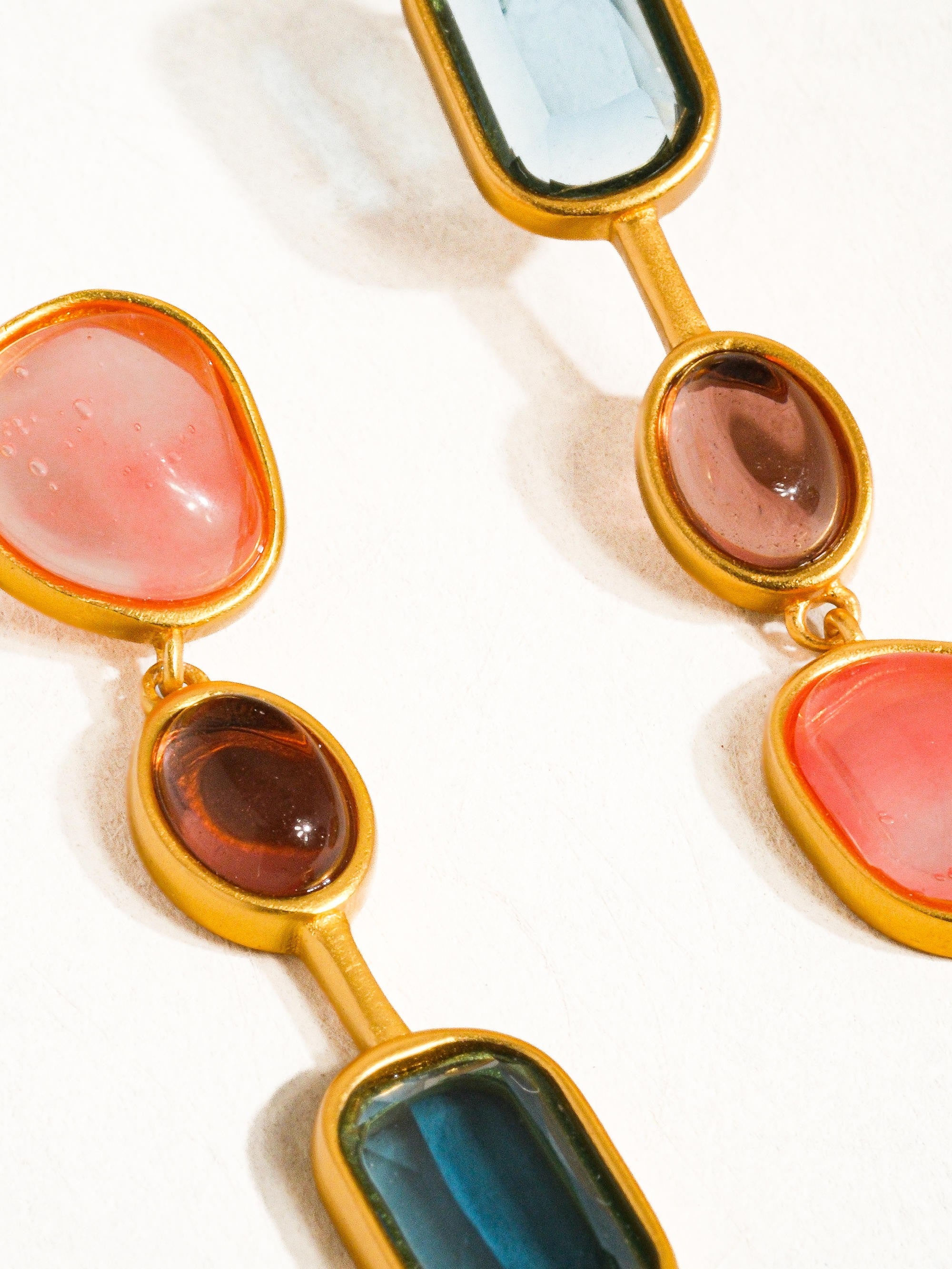 18k Gold Vintage Mismatch Drop Earring