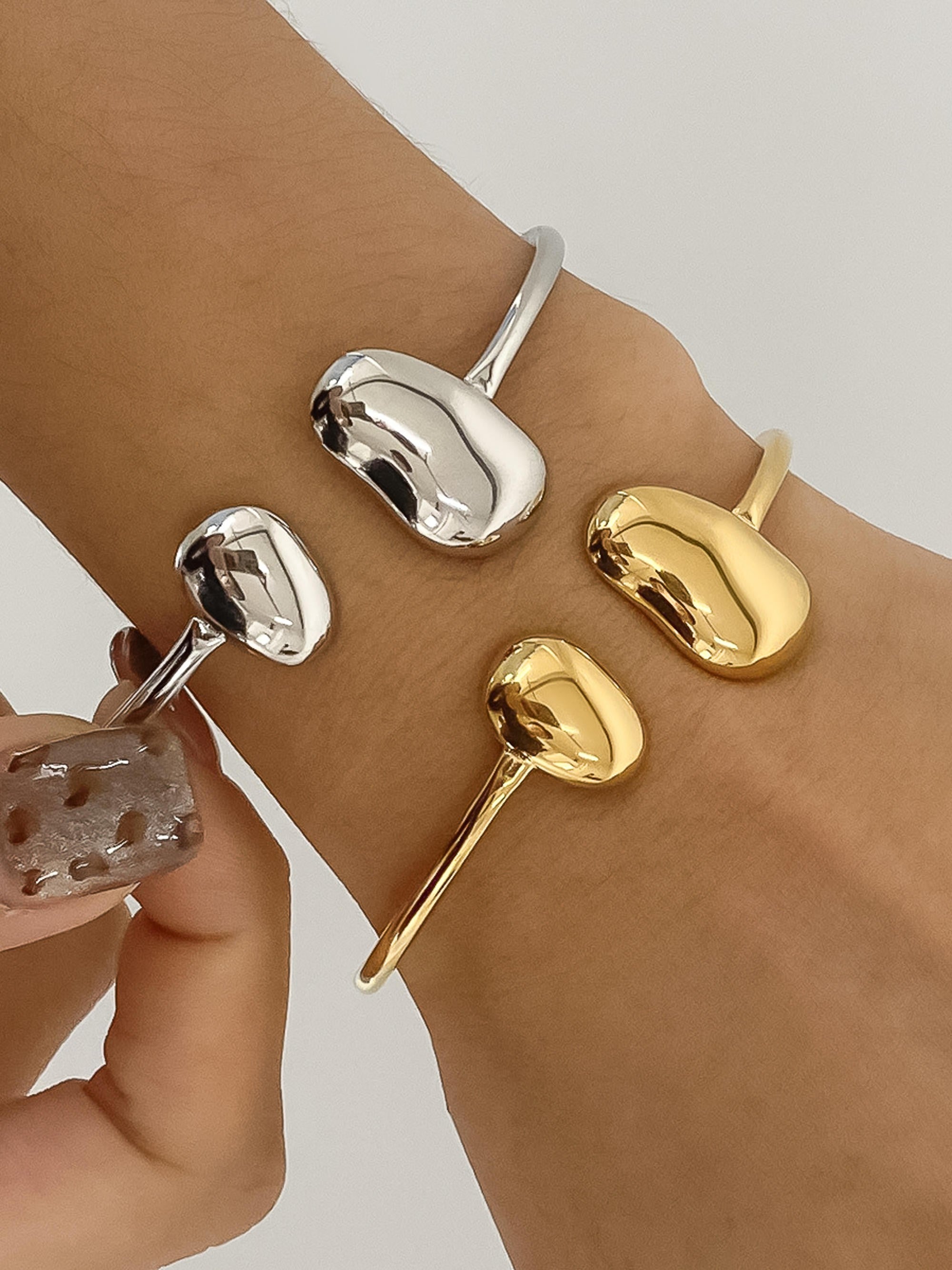 18k Non-tarnish Round Thin Bracelet