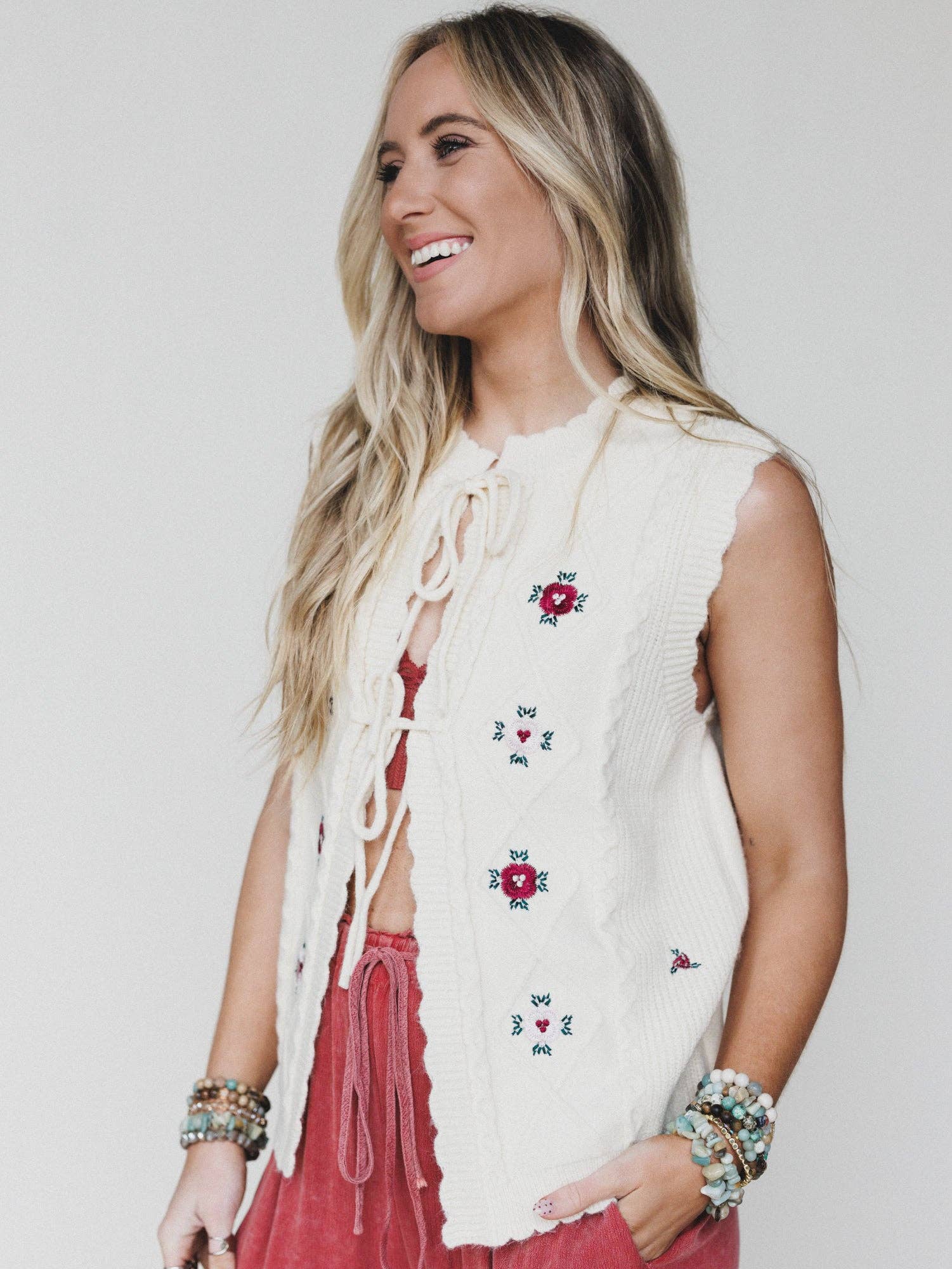 Lovely Florals Knit Vest - Cream