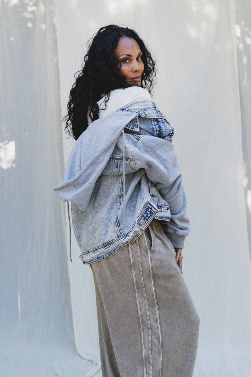 Three Bird Nest - My Boyfriends Denim Jacket - Blue Light Wash