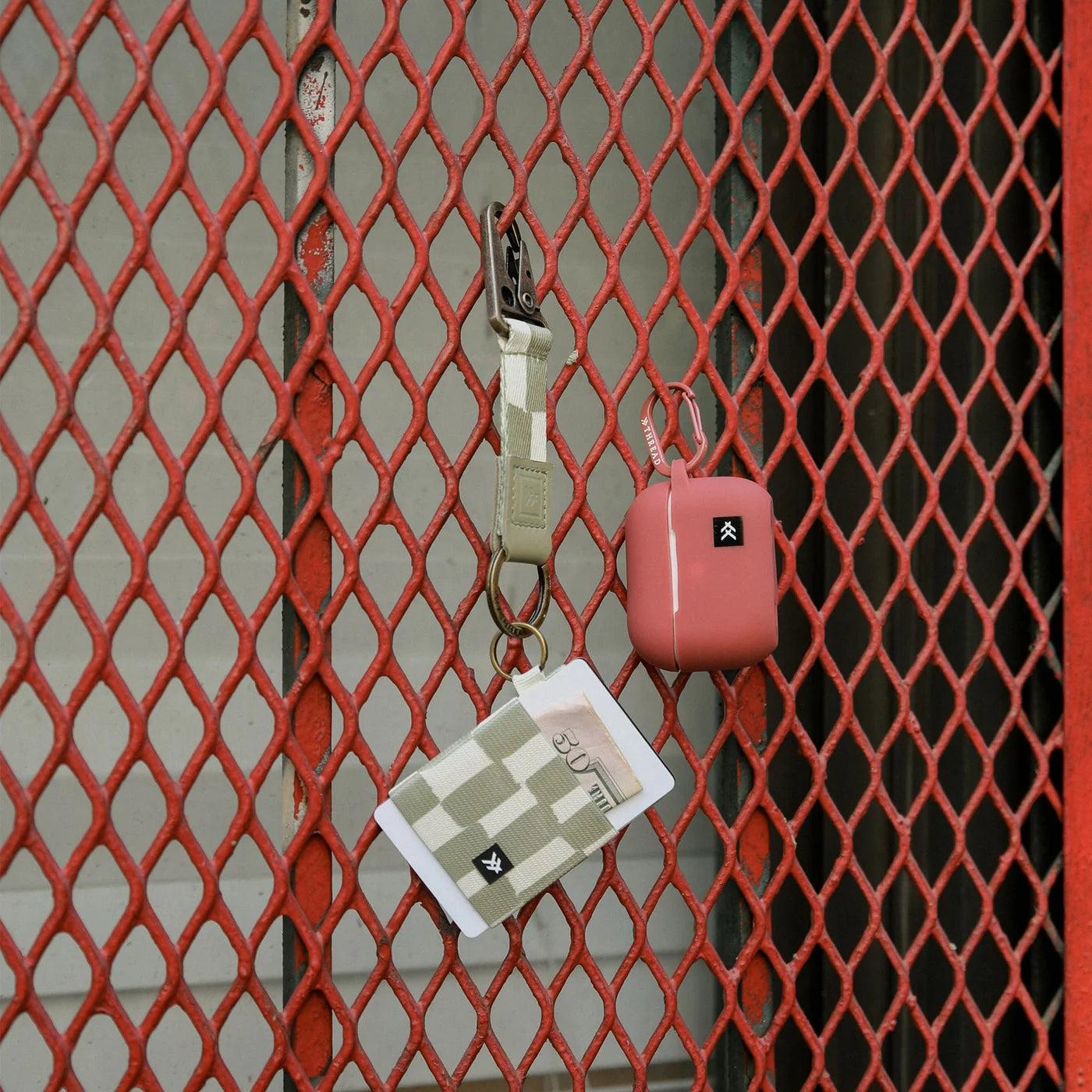 Thread Wallets - Scout Elastic Wallet